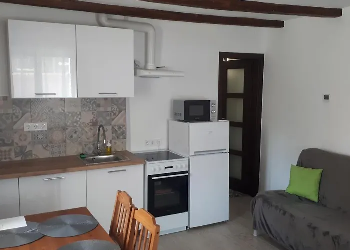 Eden Apartman